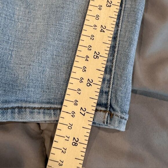 Lucky Brand Jeans Sienna Cigarette Light Wash Destroyed Distressed Size 4 / 27 - Picture 12 of 13